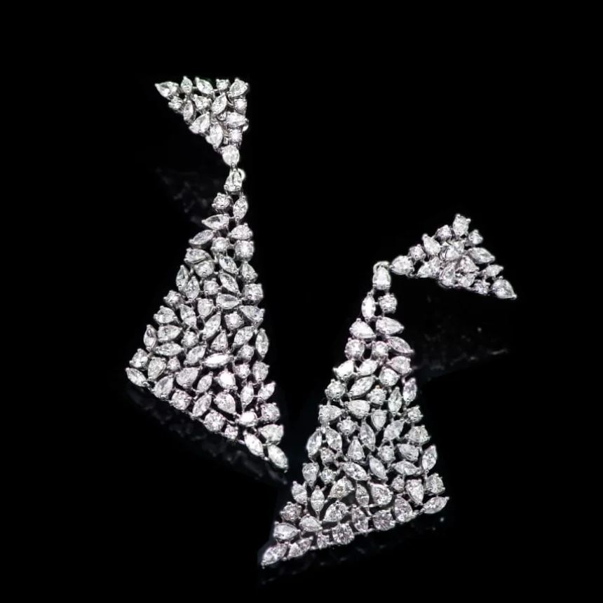 Dangling Diamond Earring