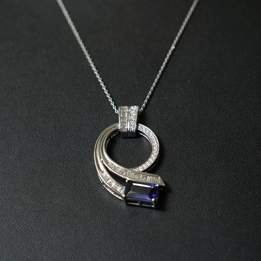 Vesper Blue Pendant