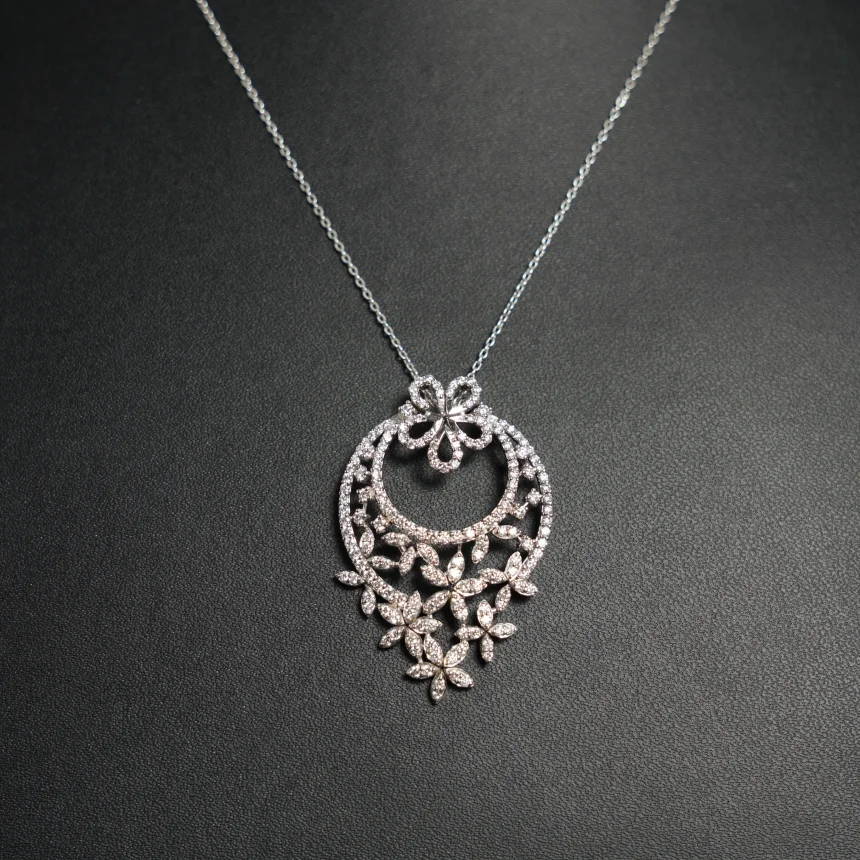 Floréa Diamond Pendant