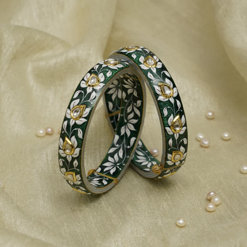 Zarreen Meenakari Kada